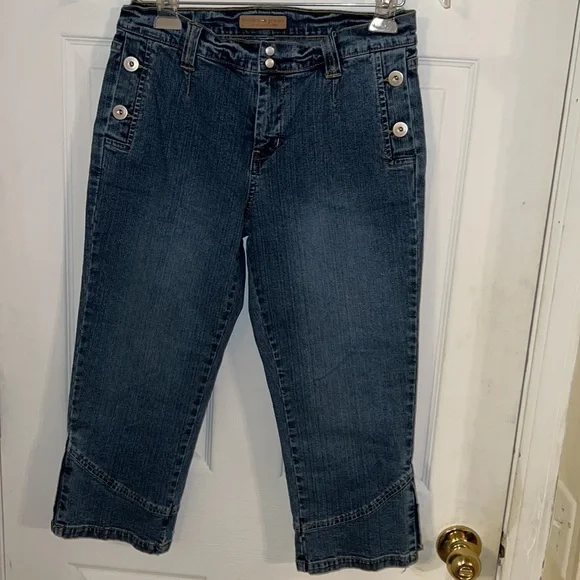 Tommy Jeans Cropped Buttoned Pockets 9 - Picture 1 of 9